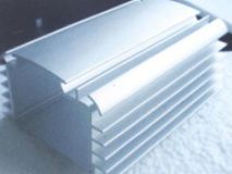 机箱一体化散热器